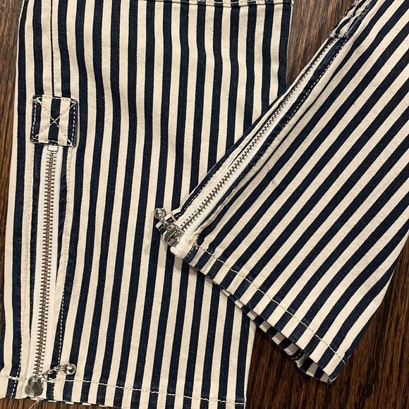 Current/Elliot Cropped Lexton Navy Striped Jeans - Picture 8 of 13